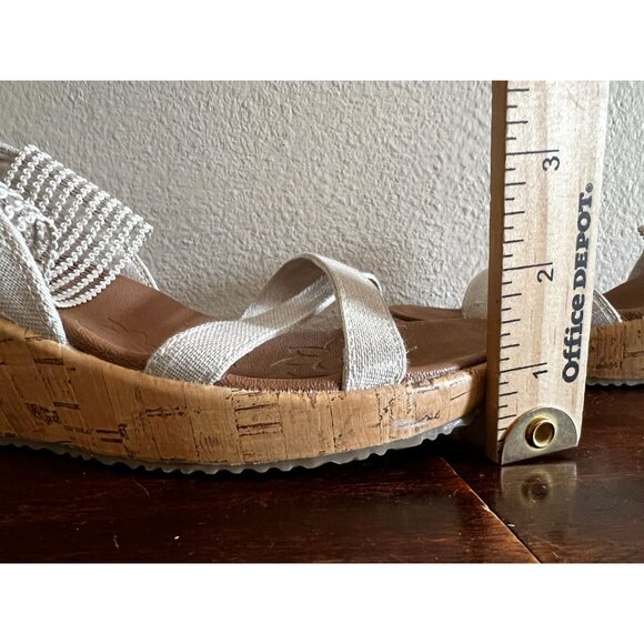 Skechers Wedge Sandals Beverlee Sz 9 Beige Stretch Straps Open Toe - Picture 9 of 10